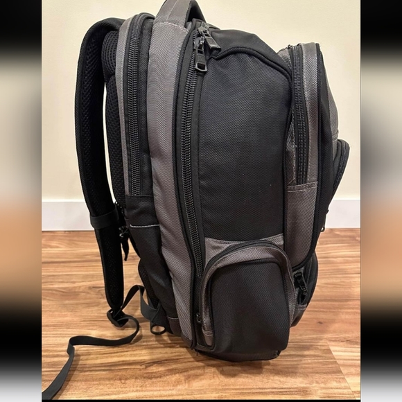 FUL laptop backback - Picture 2 of 4